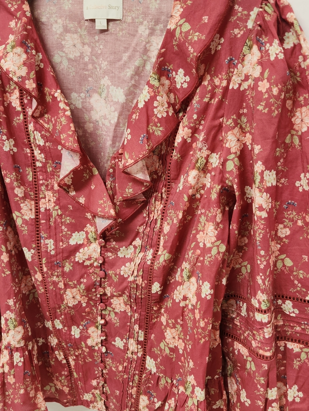 A Collective Story Floral Blouse with Ruffles L Cottagecore Feminine Romantic